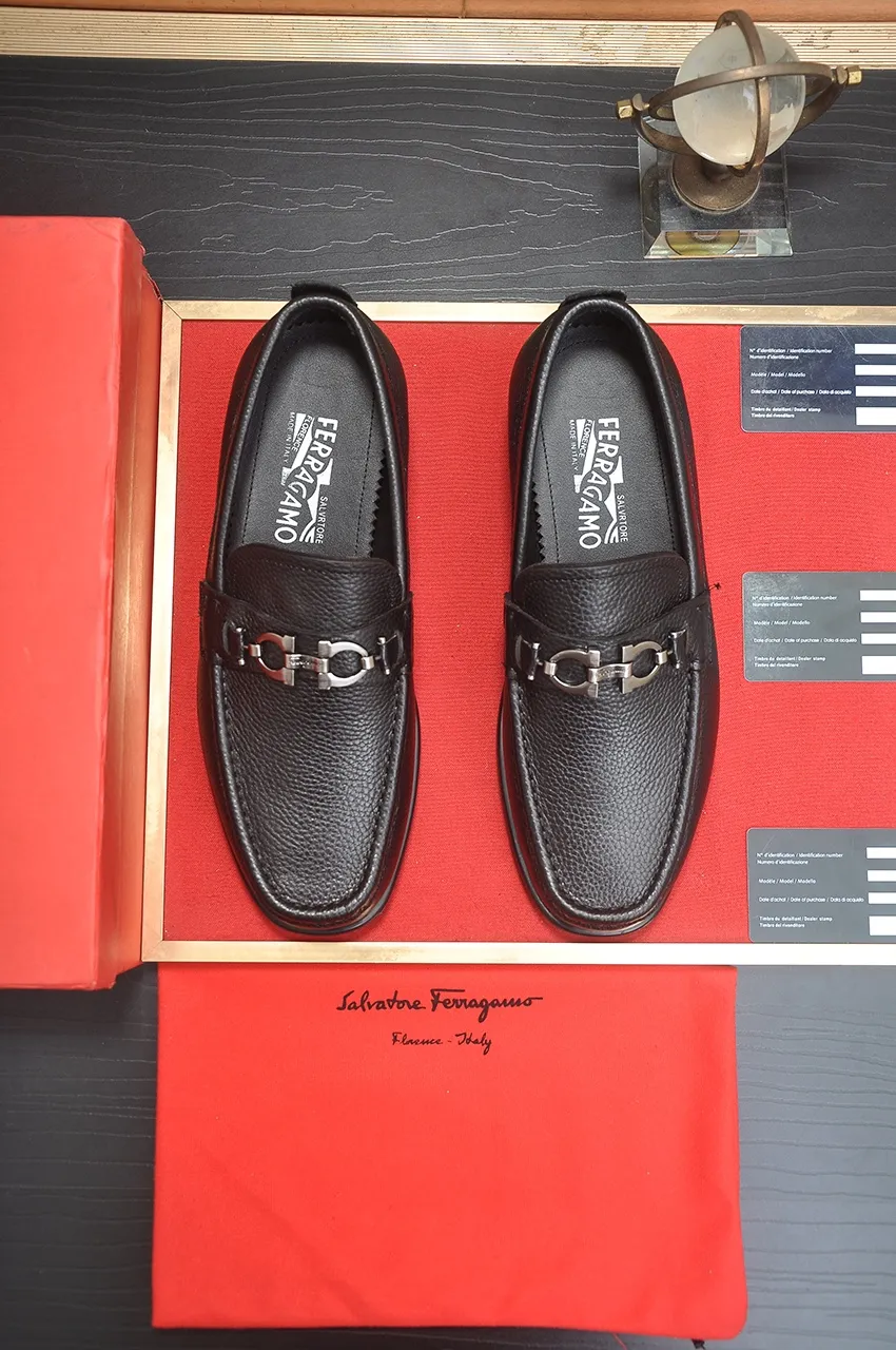 Men's shoes 💰560💶[Ferragamo/Ferragamu] (high-end Niuli) New 🍀 Ferragamo* - top version Ferragamo's classic formal leather shoes! Made of imported original cowhide, the inner top layer is comfortable cowhide lining! Original wear-resistant rubber outsole! High quality products! Code number 38-45 (45 customized)
